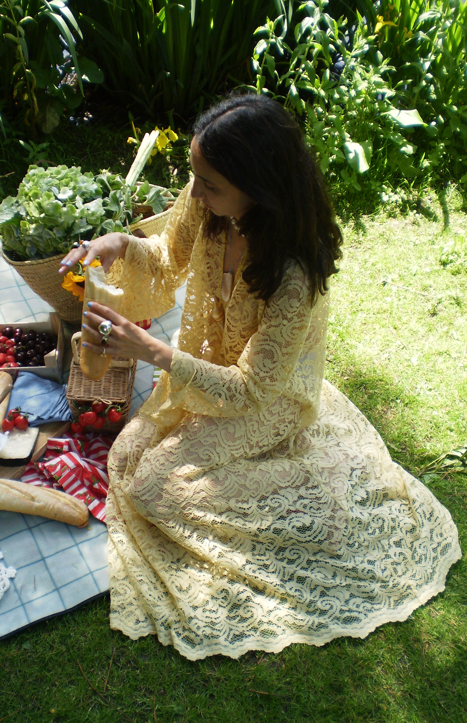 Shams Lace Dress | Shop Online | Mochi Official Store Shams Lace Dress | Shop Online | Mochi Official Store