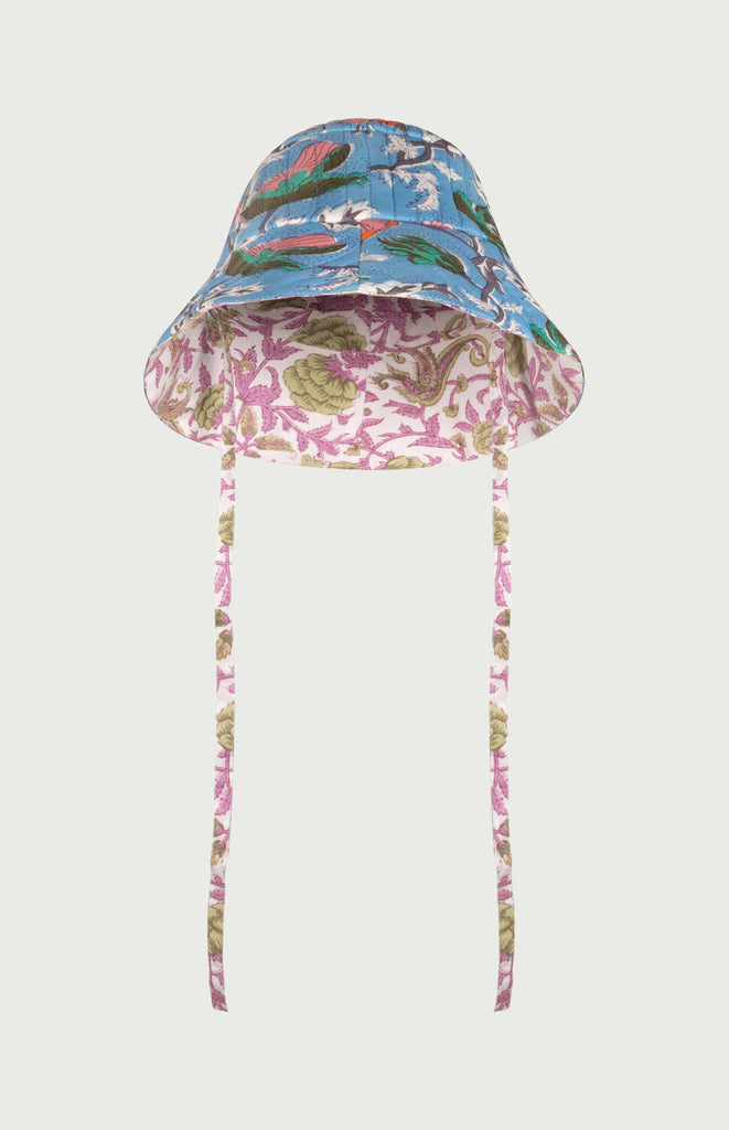 All Things Mochi - Mochi Uplifted - Fall of Bloom - Violet Bucklet Hat: multicolored quilted bucket hat with ties (babyblue)